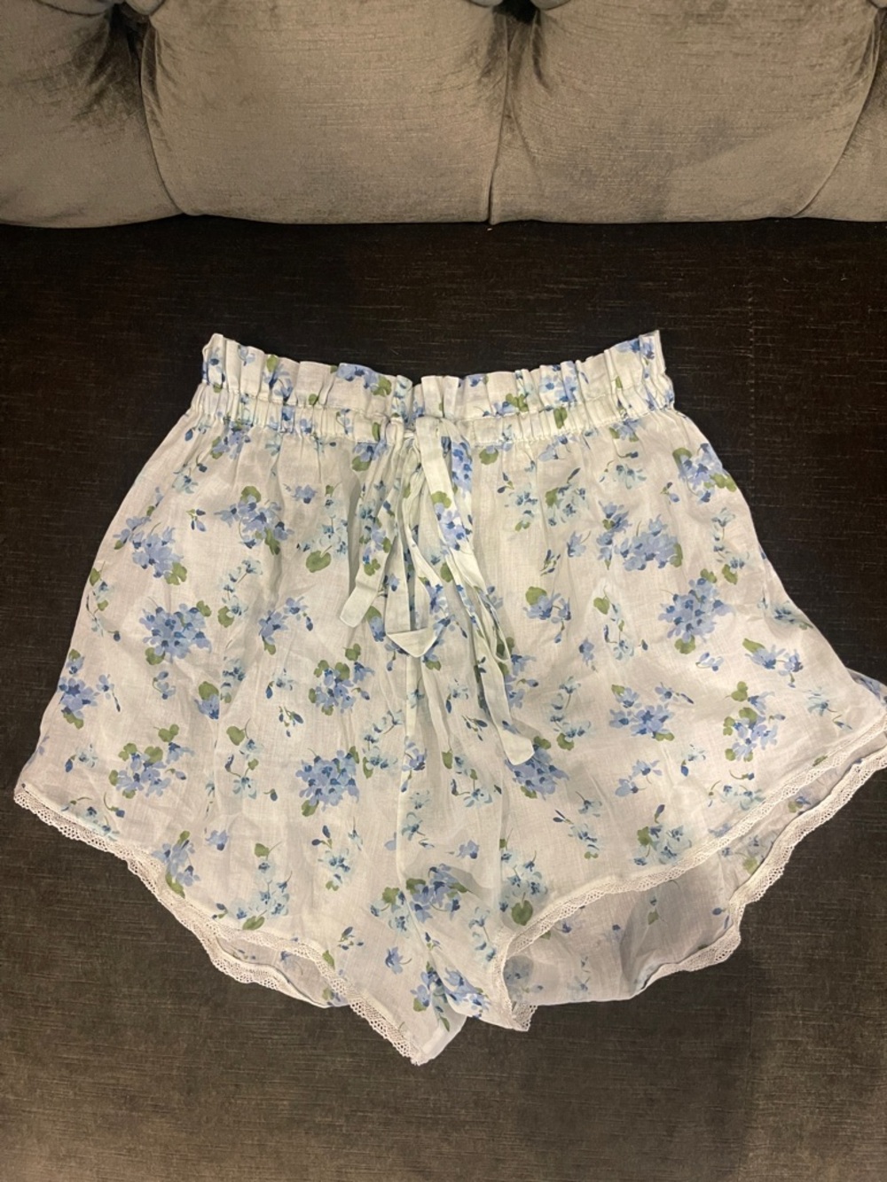DOEN White Floral Tie-Waist Women’s Shorts